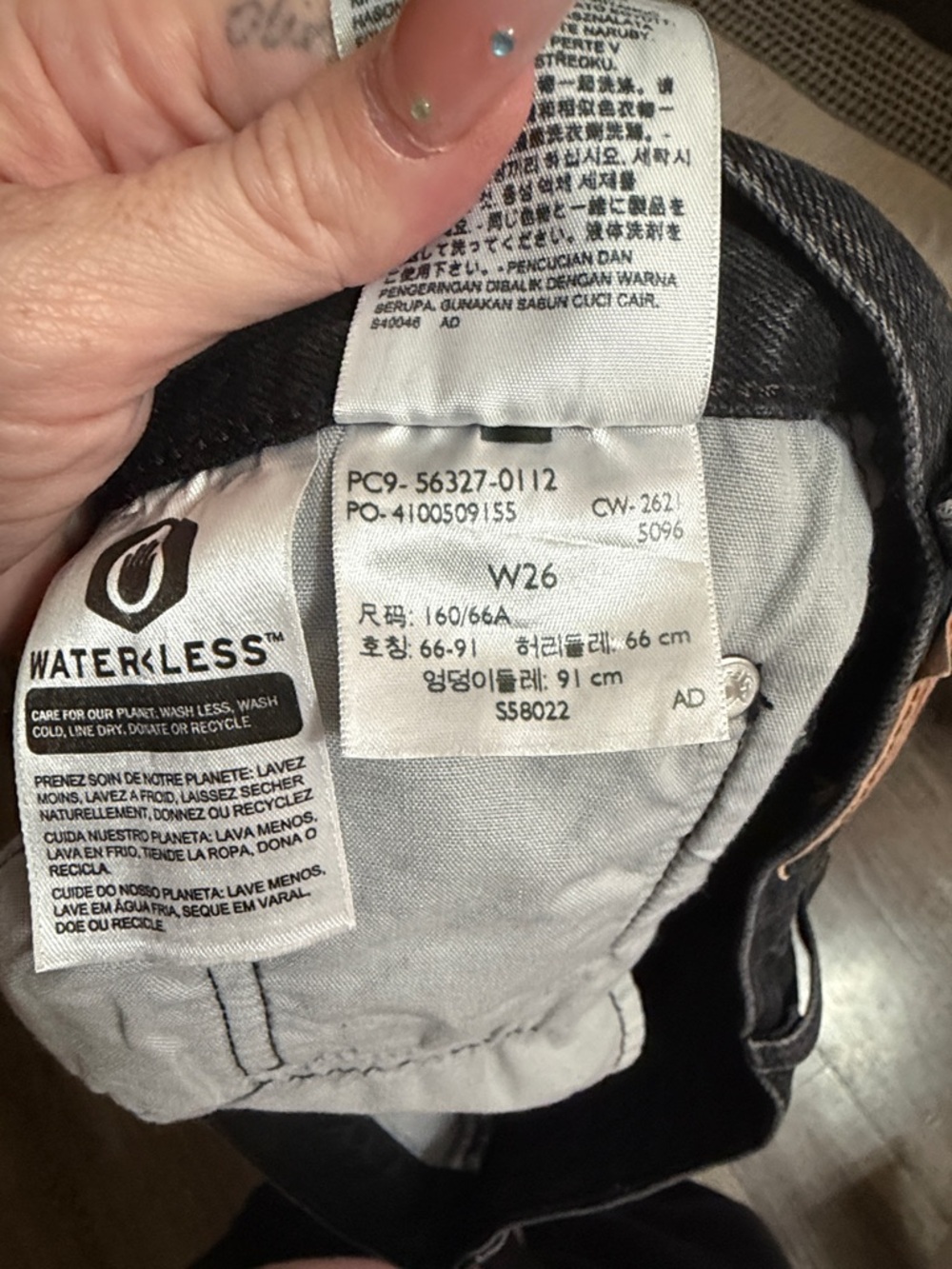 LEVIS BLACK SHORTS - Picture 6 of 6